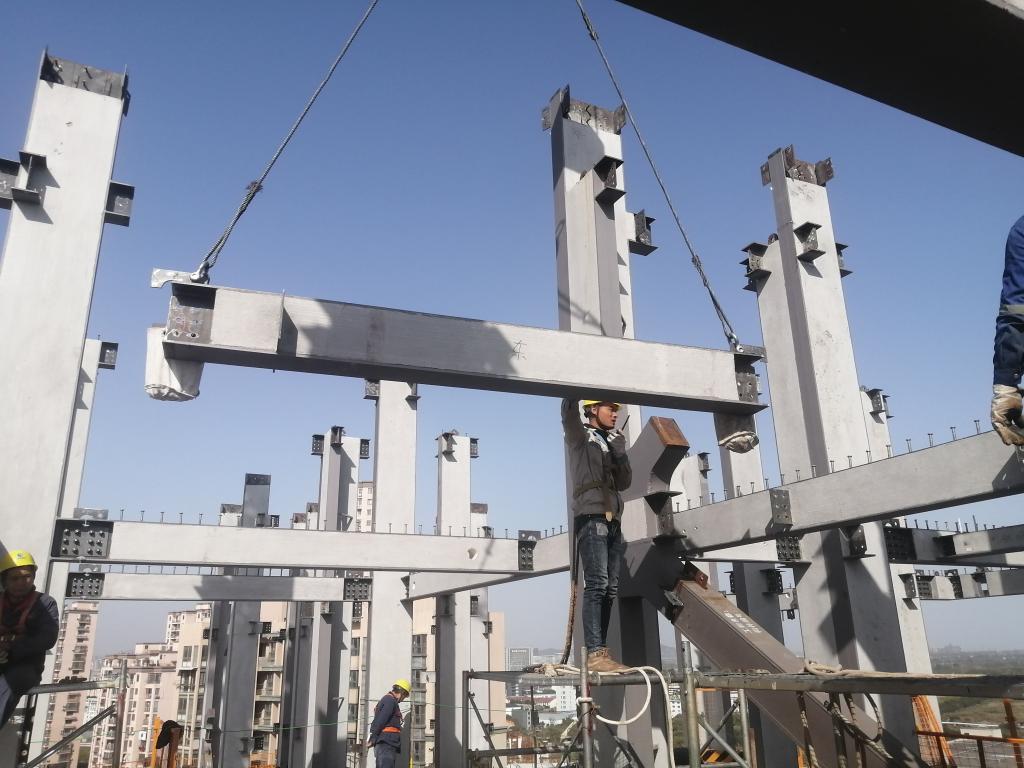 裝配式建筑浪潮 當“工廠造零件”與“現場拼房子”相遇，建筑工程機械制造的機遇與挑戰